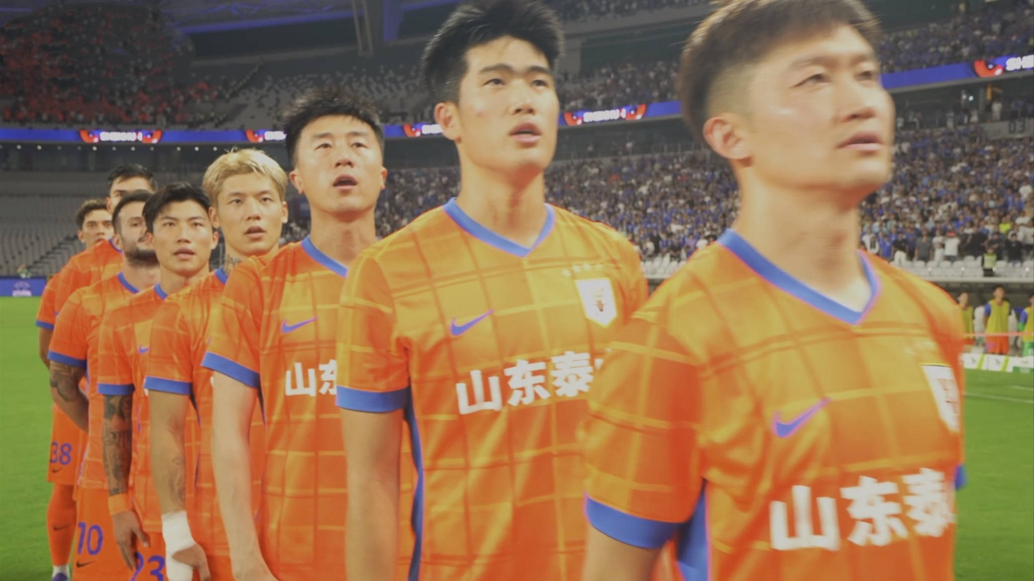 关于山东泰山国际比赛日更衣室发声，志在全明星赛名次提升，话题不断，资深球员宣示担当的信息