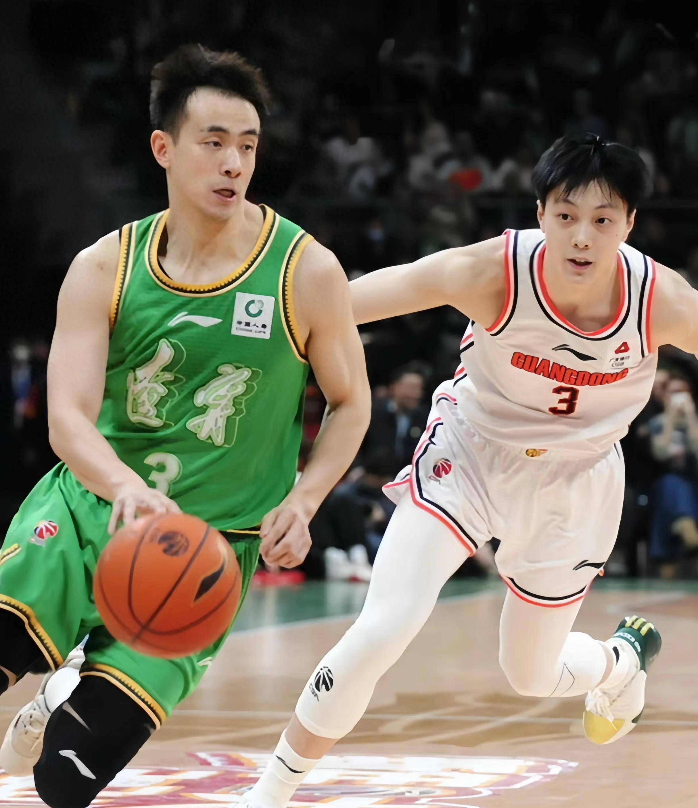 皇冠app-浙江队迎CBA季后赛关键赛，冲刺阶段扳平良机，底气十足，更衣室氛围转暖的简单介绍-皇冠app